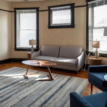 Updated 3 Bedroom Unit With Balcony! Cape Girardeau Exteriér fotografie